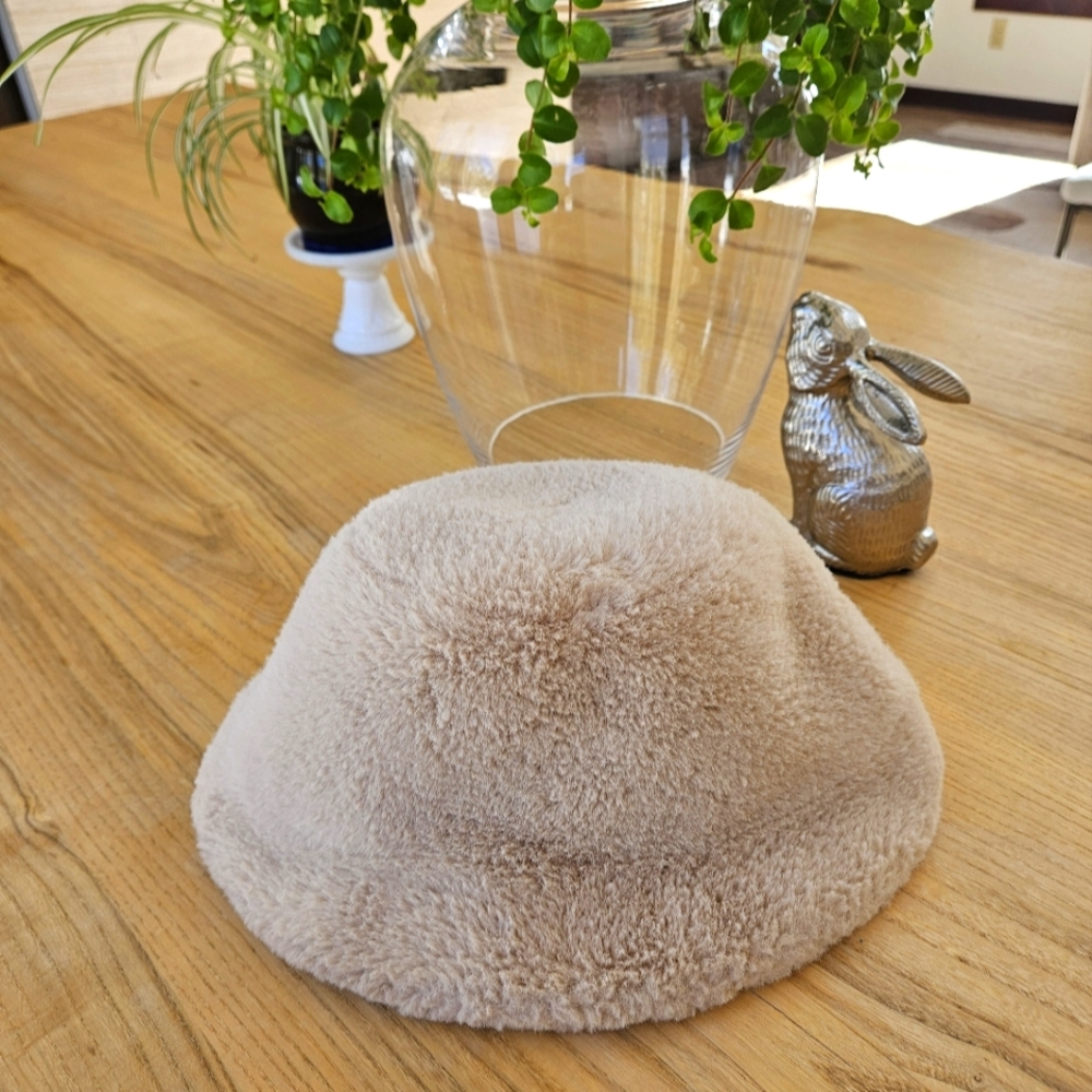 Faux Shearling Bucket Hat